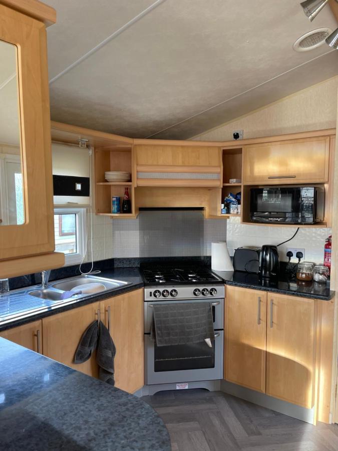 Immaculate 2-Bed Static Caravan At Monrieth Нютън Стюарт Екстериор снимка
