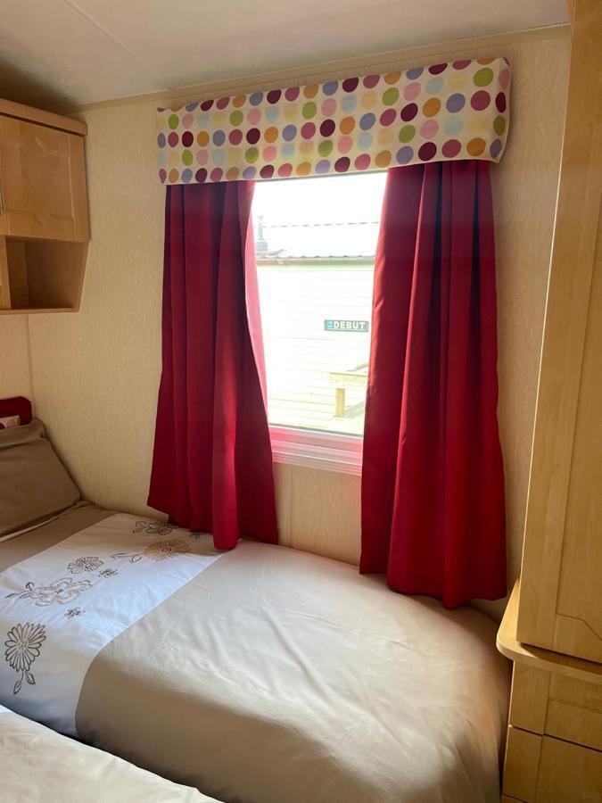 Immaculate 2-Bed Static Caravan At Monrieth Нютън Стюарт Екстериор снимка