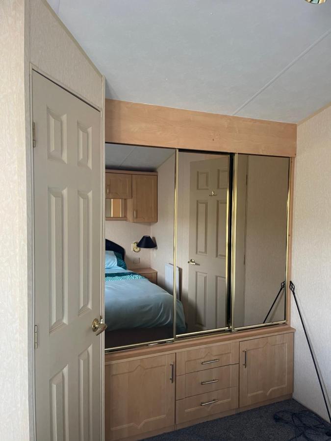 Immaculate 2-Bed Static Caravan At Monrieth Нютън Стюарт Екстериор снимка